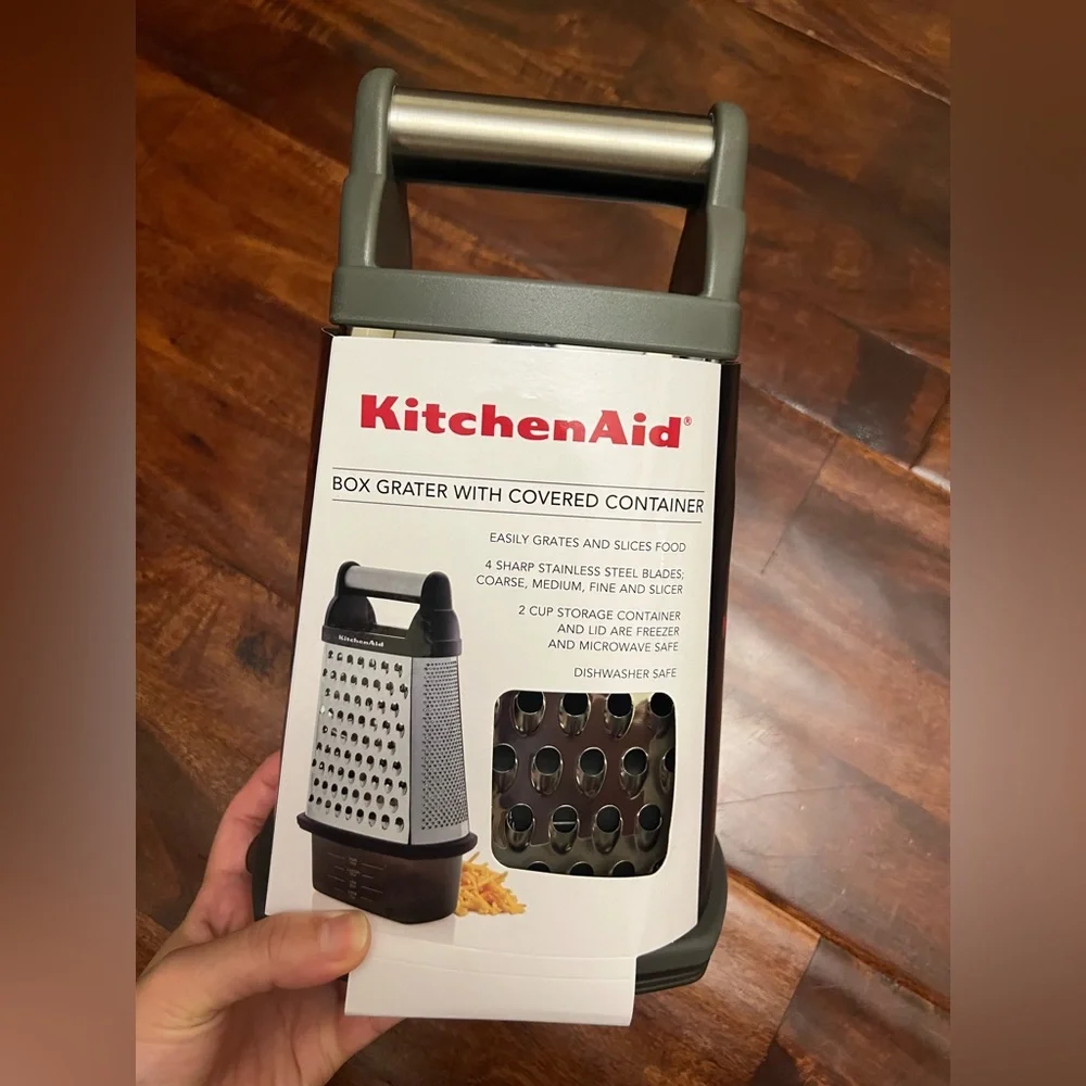 NEW KitchenAid Gourmet 4-Sided Stainless Steel Box Grater with Storage Container